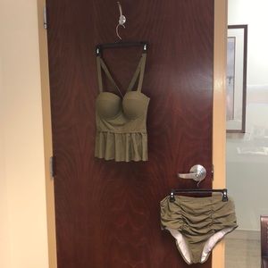 New without tags olive green XL tankini